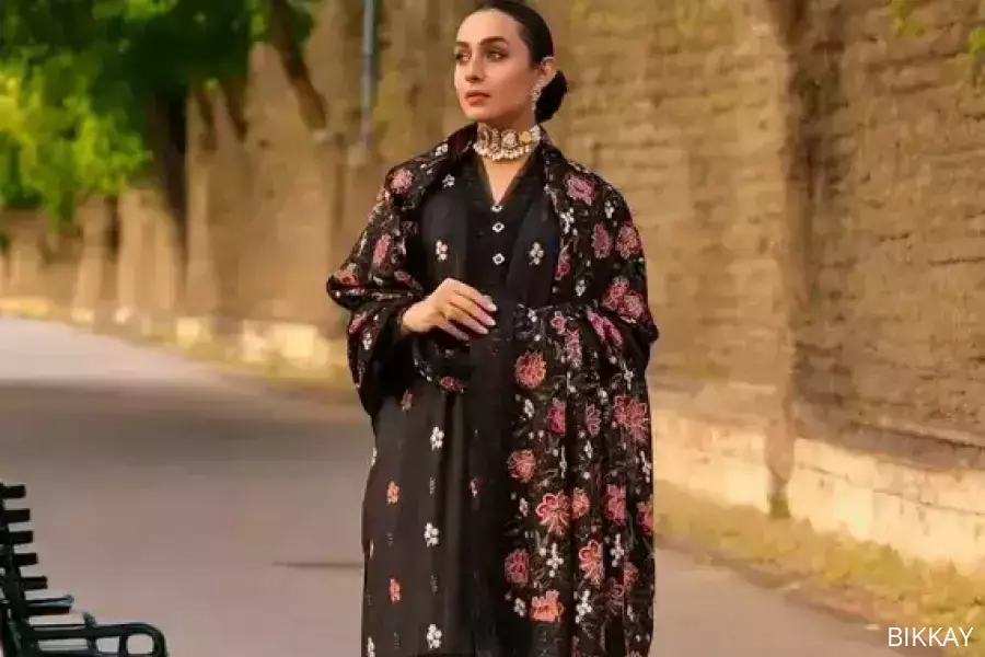 Elegant Fiza Noor Nooriya Unstitched Silk Karandi Suit – 3 Pieces with Embroidery, Pakistan, $ 38