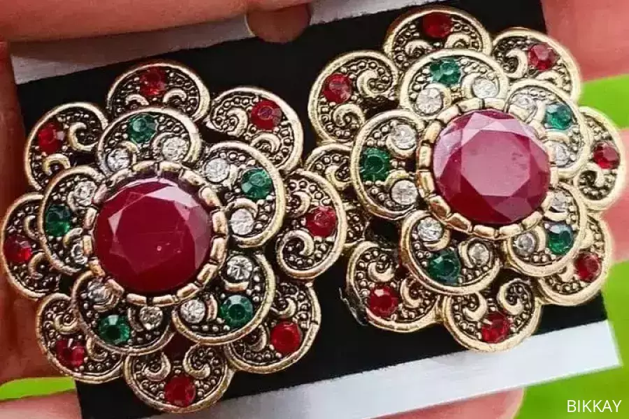 Antique Plated Crystal Flower Design Earrings - 2 Pcs / Free Shipping