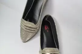 Women’s Formal Pumps – Stylish Rexene Finish for Any Occasion