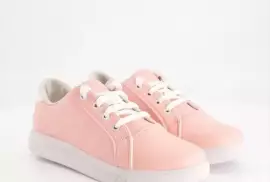 Women’s Casual Sneakers – Lightweight, Trendy & Comfortable