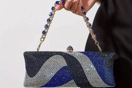 Elegant Rhinestone Evening Clutch Bag with Geometric Pattern, Kiss Lock Closure, Removable Strap, Polyester Lining, and Fade-Resistant Feature for Occasions - Guangzhou Crafted, Jhelum