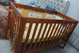 Baby crib/ Toddler bed convertable, Karachi