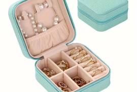 1pc Travel Jewelry Box - Portable Organizer For Rings, Earrings, Necklaces, And Bracelets - Perfect Gift For Women, Jhelum